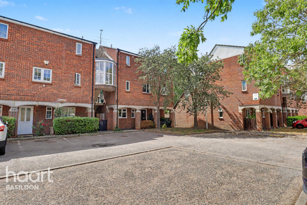 Eynsham Way, Basildon photo 2