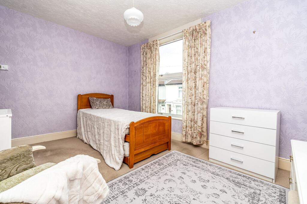 House in Portsmouth - View 5