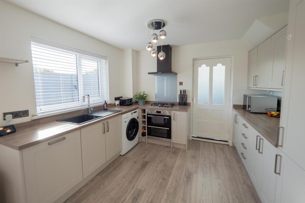 Gayhurst Crescent, Mill Hill, Sunderland photo 5