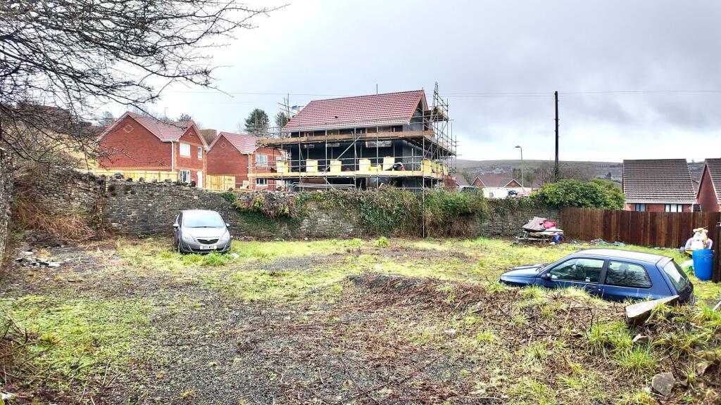 Lord Nelson Hotel, Heol Evan Wynne, CF81 - View 3