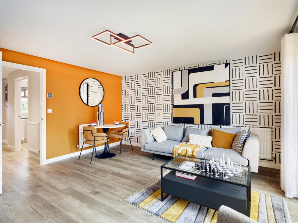 House in Broxbourne, Hammond Street - View 3