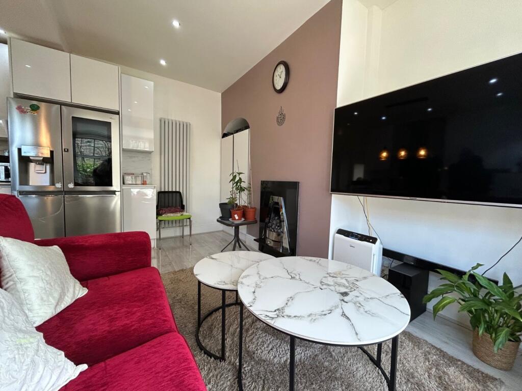 Additional image 8 of Moore Avenue, Bradford, BD6