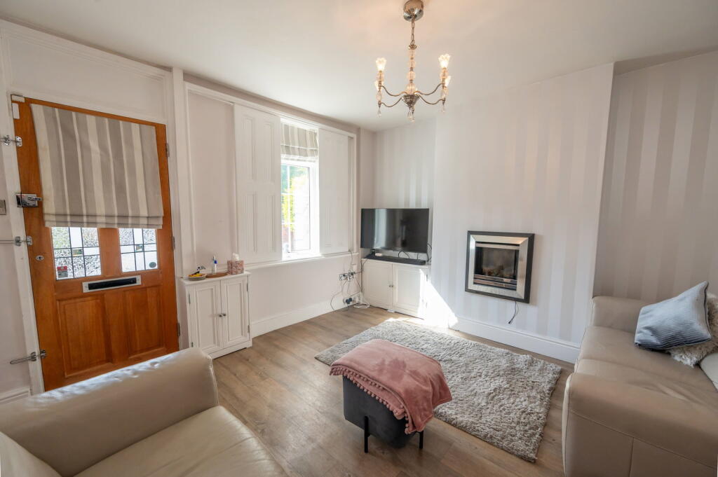 Additional image 9 of Extended home with stunning open-plan kitchen & garden room – Bissell St, Quinton, Birmingham B32 1AH