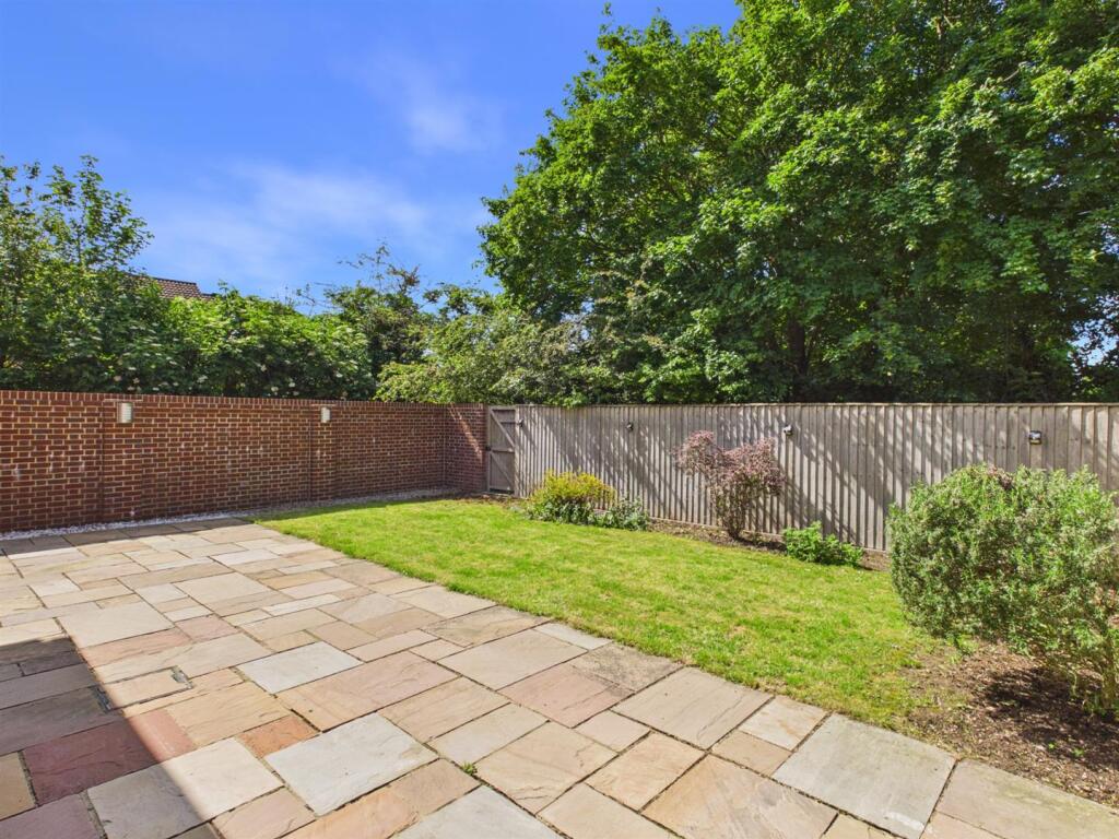 House in Gloucester, Gloucestershire - View 4