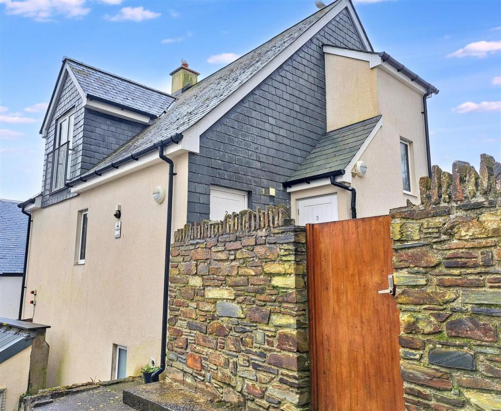 Main image of property: FALMOUTH