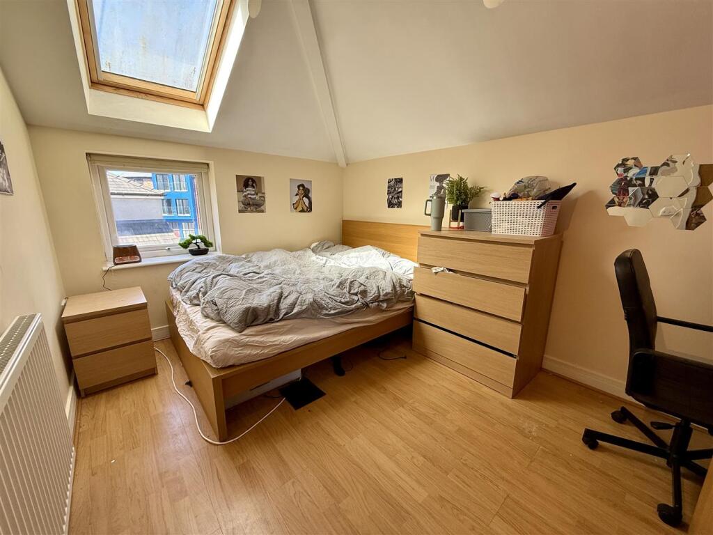 Main image of property: Richmond Road, Roath, Cardiff