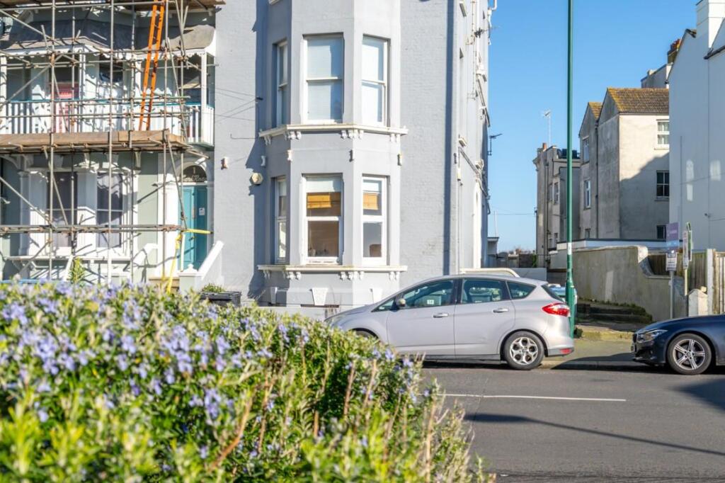 Main image of property: Maisonette, Park Road, Bognor Regis