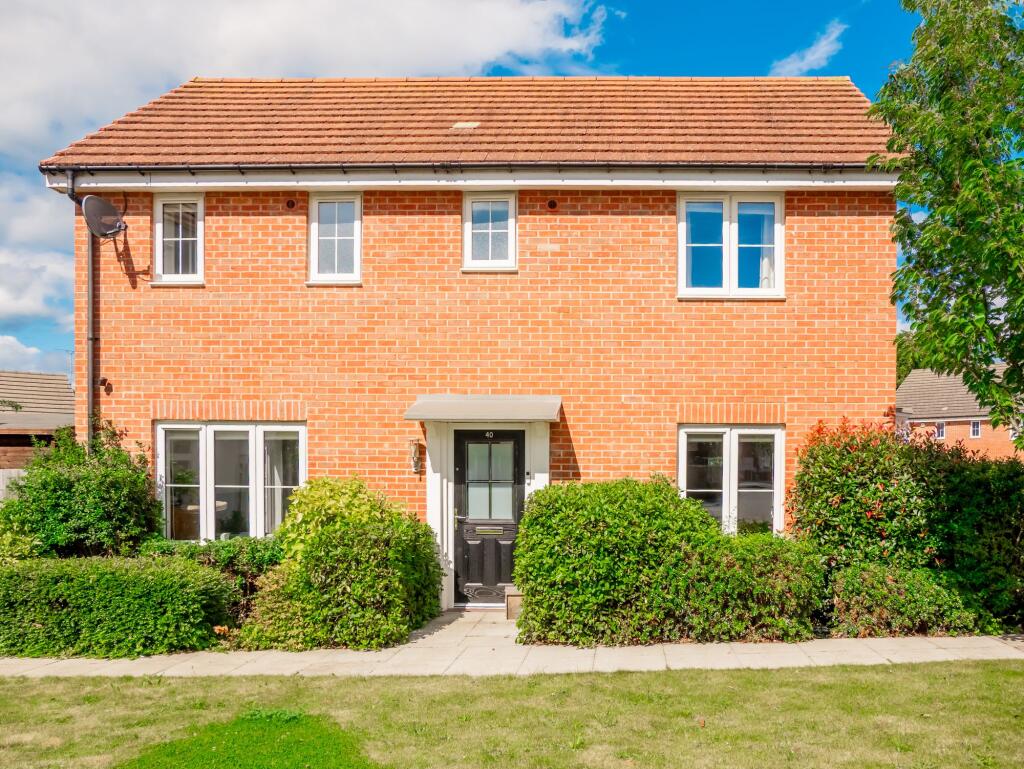 Main image of property: Pond Chase, Hockley, SS5