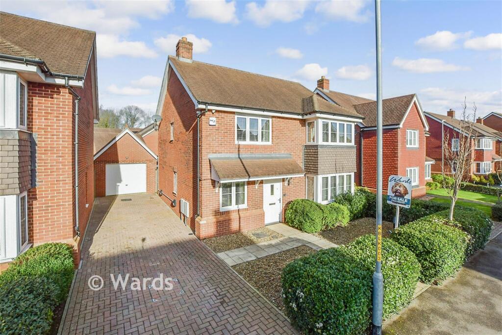 Broke Wood Way, Maidstone, Kent photo 2