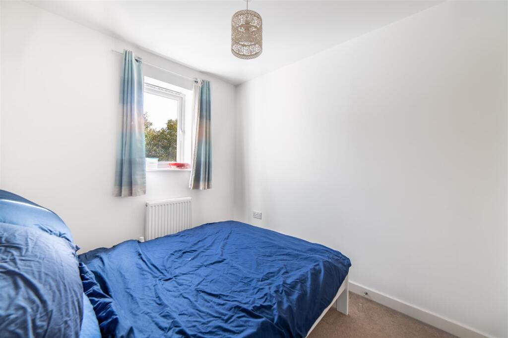 Apartment in South Tyneside, North East - View 4