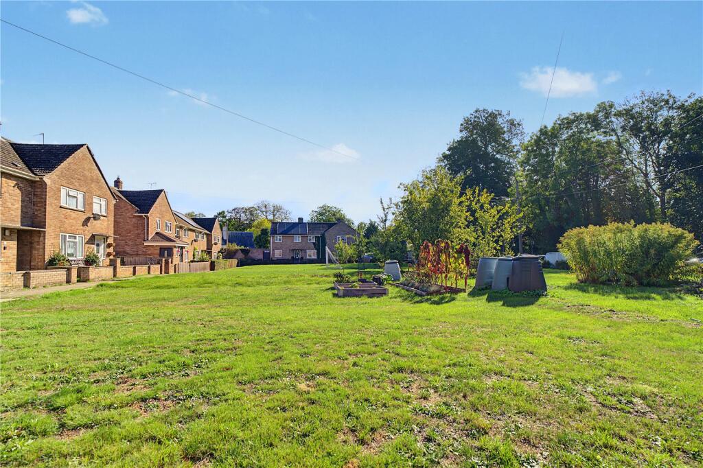 Cleyfields, Bourton, Swindon, Oxfordshire, SN6 photo 2