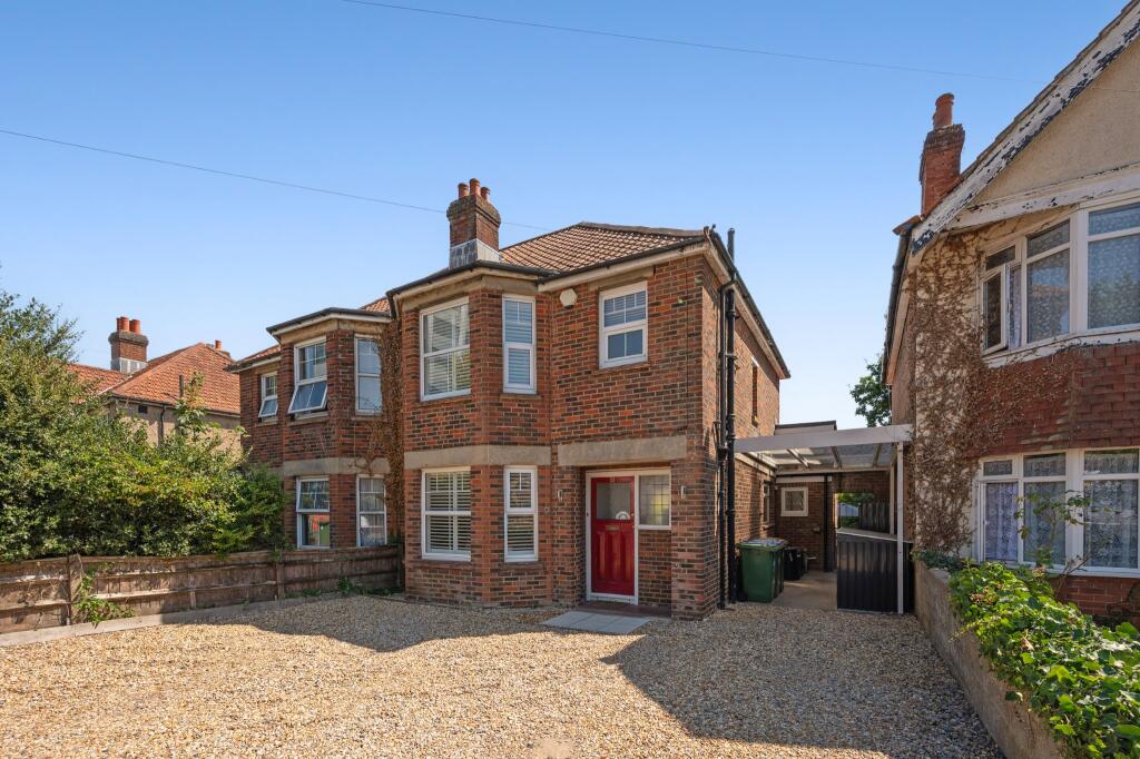 3-bed semi-detached on Highfield, Southampton, £435,000