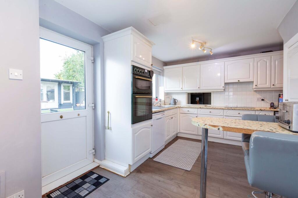 House in Slough, Langley - View 5