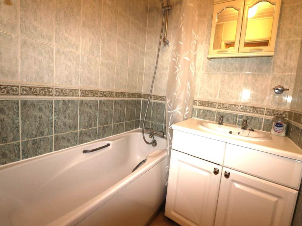 Lemsford Road, Hatfield, Hertfordshire - View 3