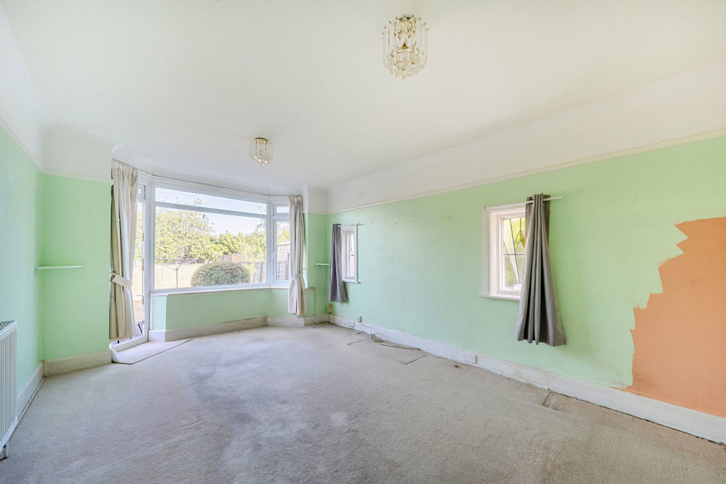 Saxonbury Road, Tuckton, Bournemouth, BH6 5ND photo 3