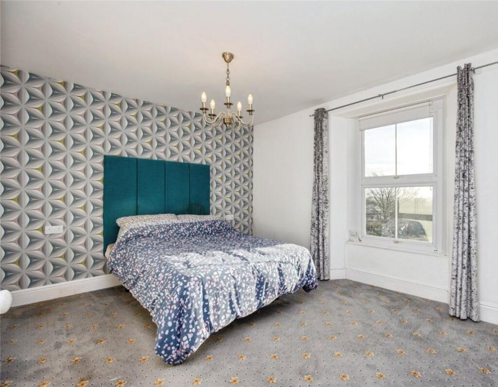 House in Plymouth - View 5