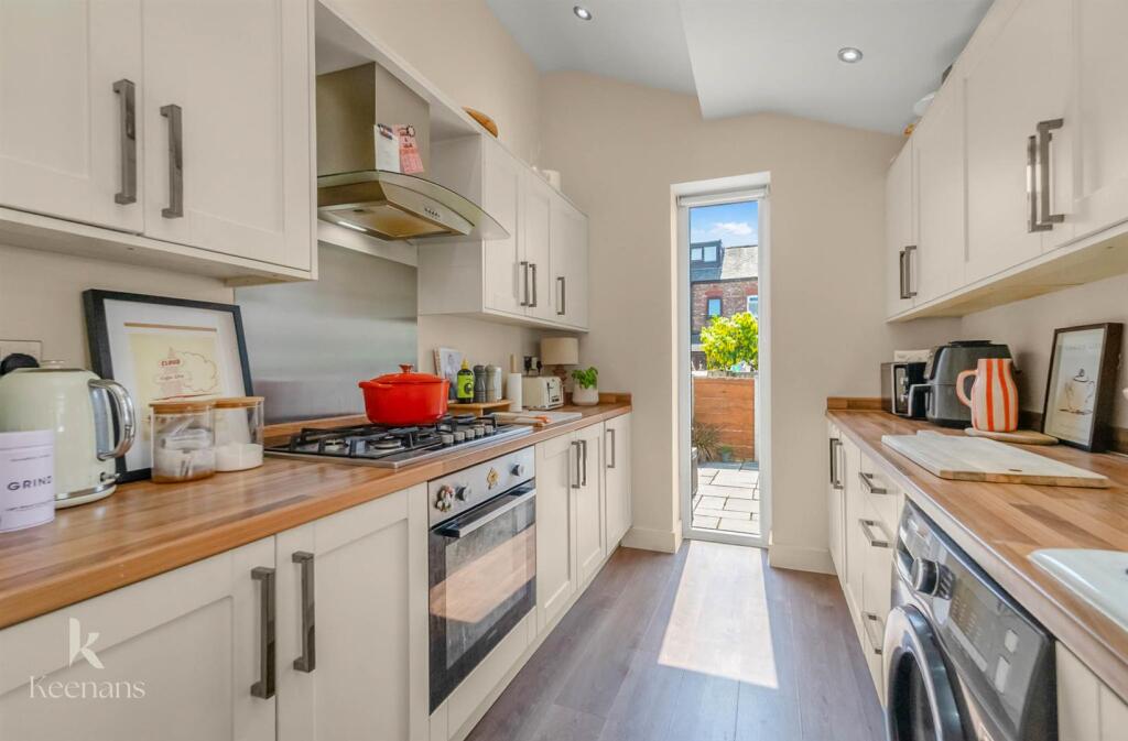 Light Oaks Road, Salford - View 4