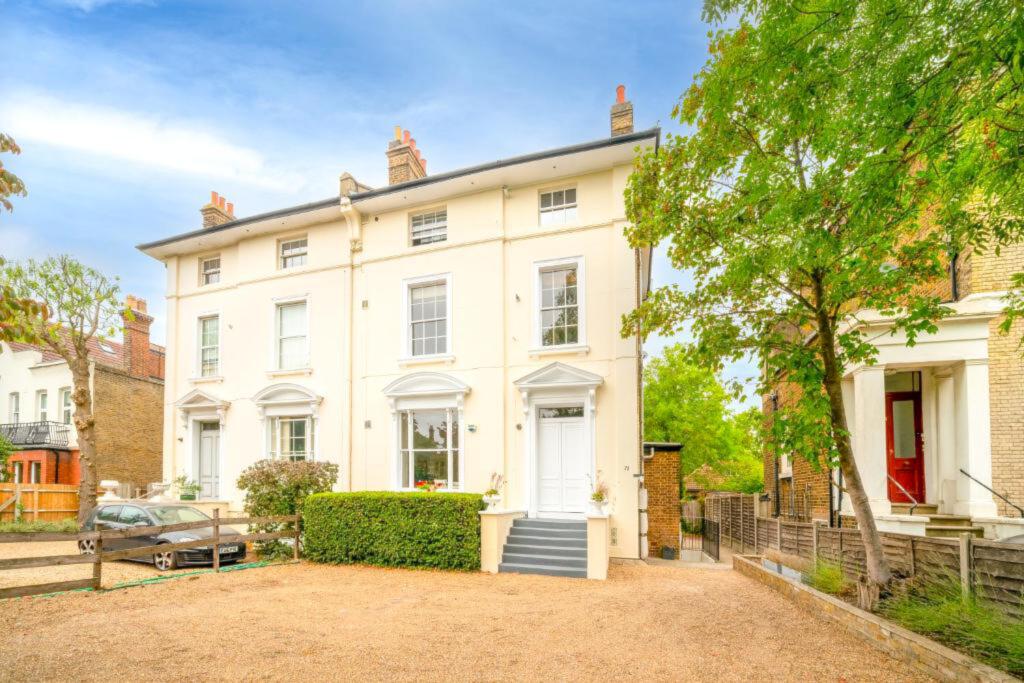 Main image of property: Shooters Hill Road, London, SE3