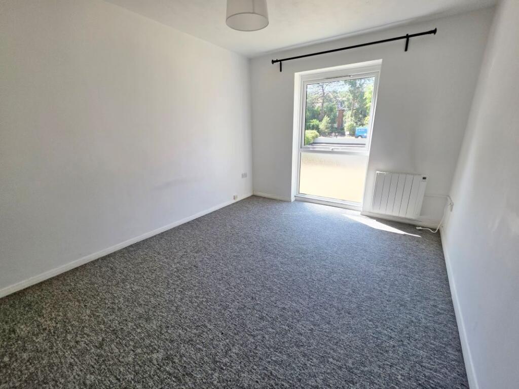 Apartment in Bournemouth - More