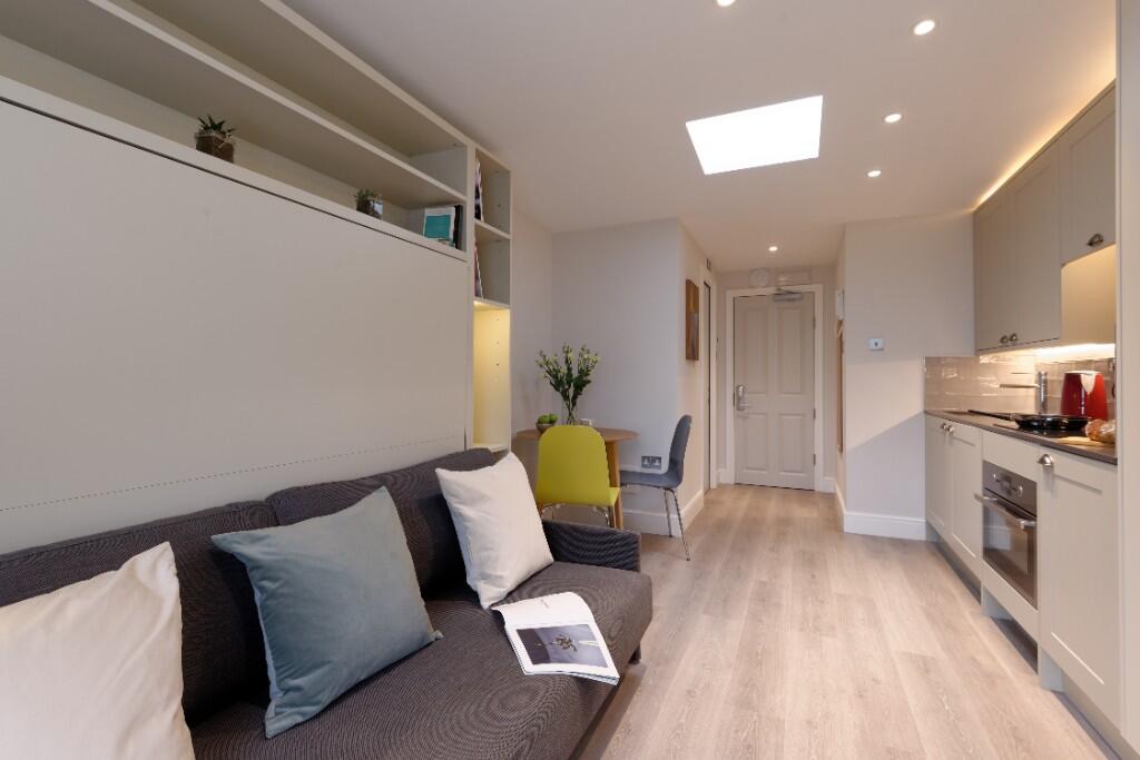 Studio flat for rent