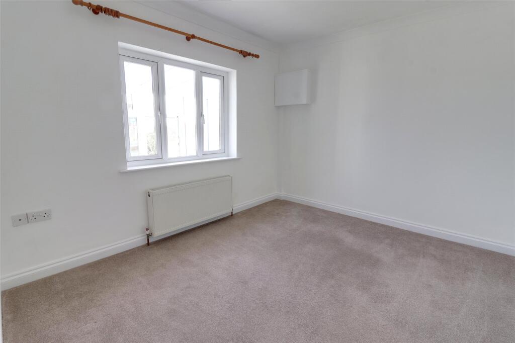 39, Race Hill, Launceston, Cornwall, PL15 photo 3