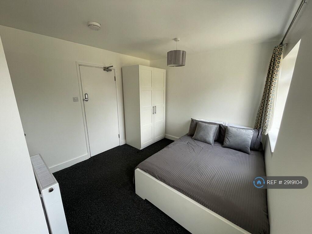 Main image of property: Forest Row, Stevenage, SG2