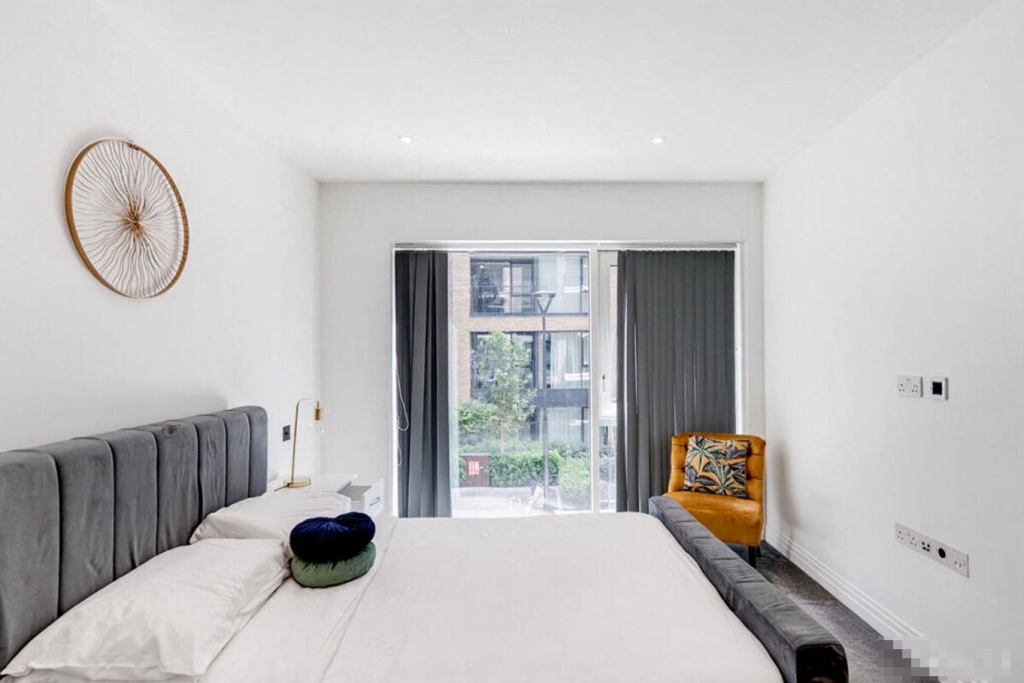 Apartment in London - View 5
