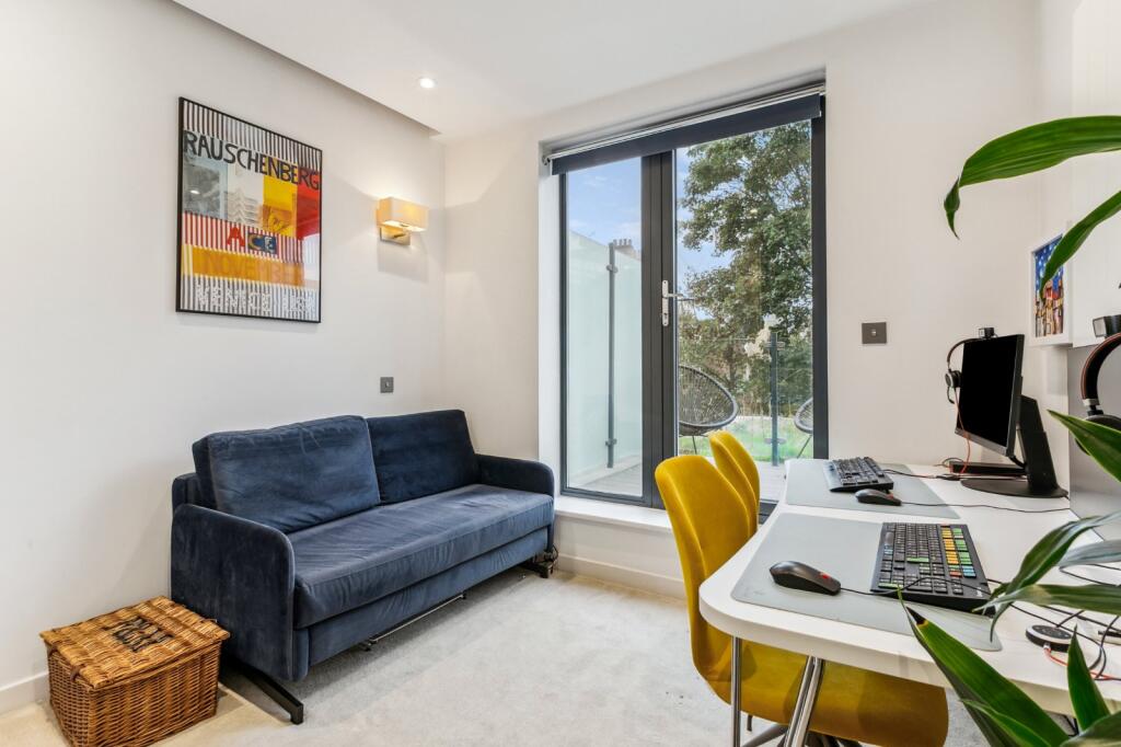 Apartment in London - View 5