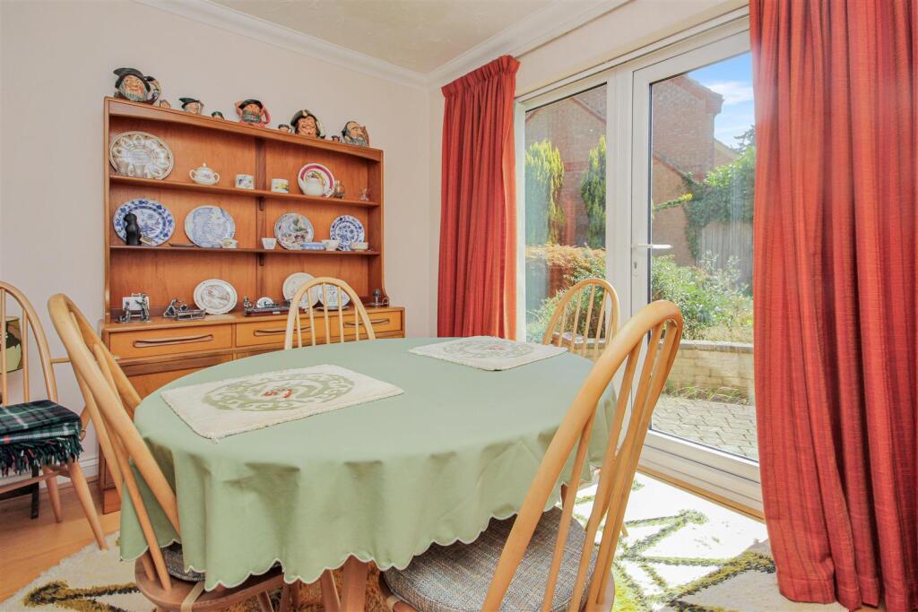 House in Higham Ferrers, North Northamptonshire - View 5