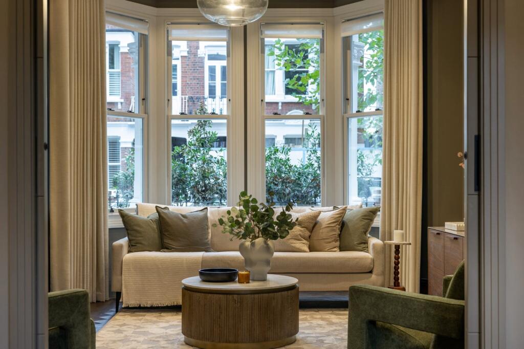 House in London - View 5