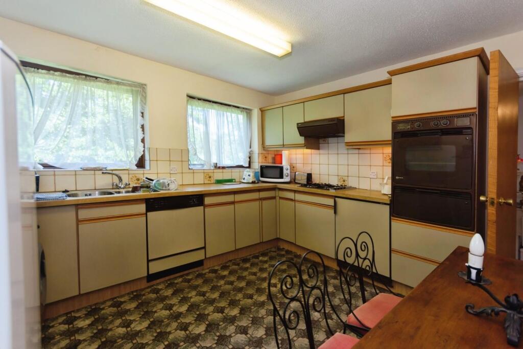 Apartment in Solihull, West Midlands - More