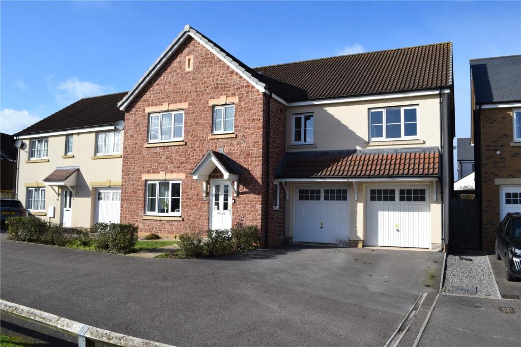 Main image of property: Halletts Road, Monkton Heathfield, Taunton, Somerset, TA2