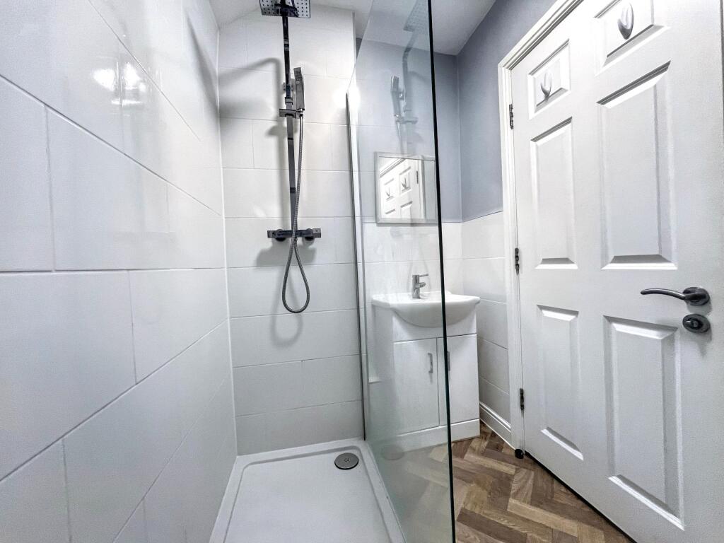 Apartment in Harrogate - View 5