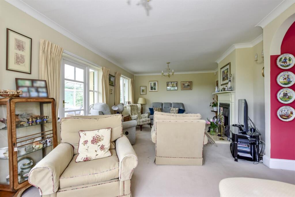 House in Dacorum, Northchurch - View 4