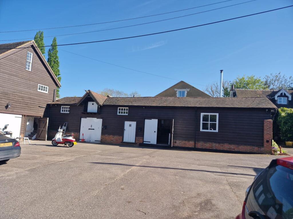 Main image of property: The Barns, Old Hall Farm, Main Road Rettendon Common, Chelmsford, CM3 8DW