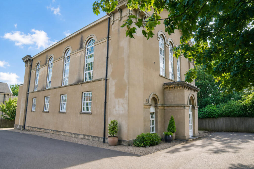 Main image of property: Flat Wesleyan Court, Kingswood