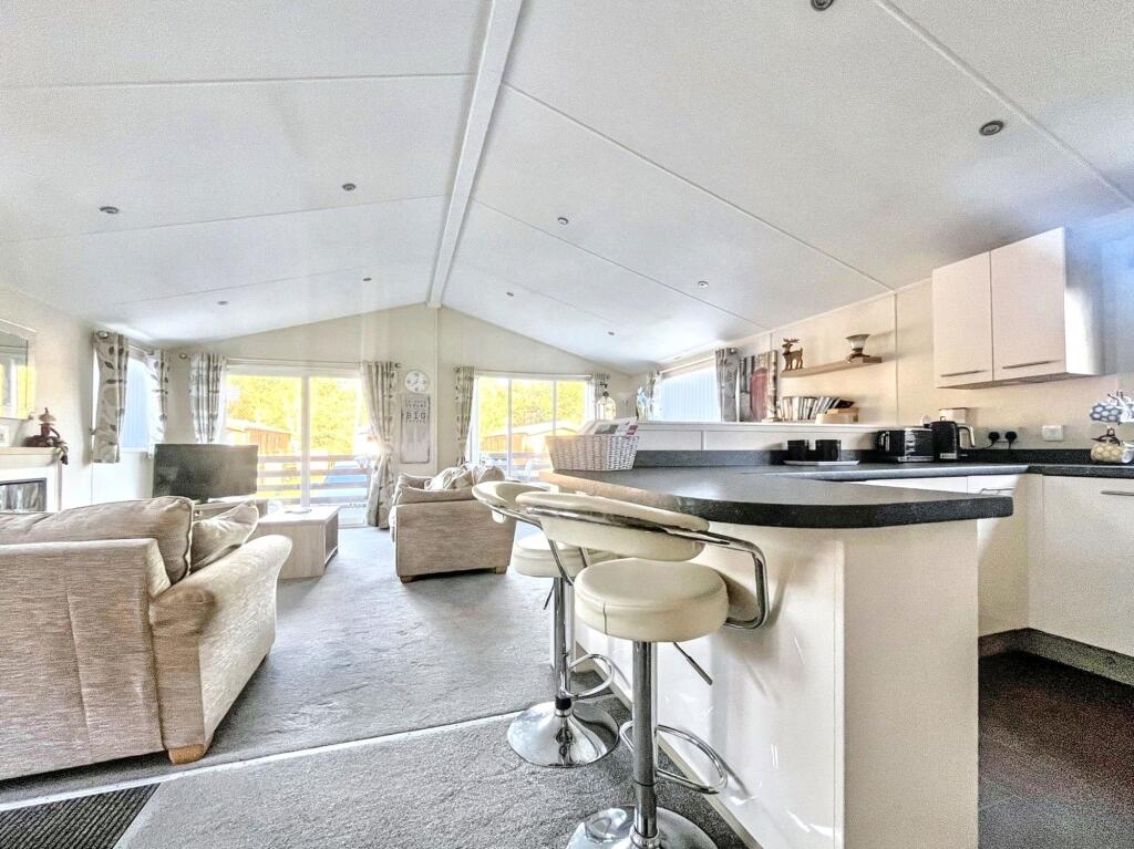 2 Bamburgh Drive, Felton, Morpeth, Northumberland, NE65 9QH photo 2