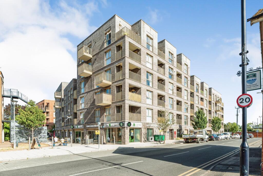 Main image of property: Park Street, Maidenhead, Berkshire, SL6