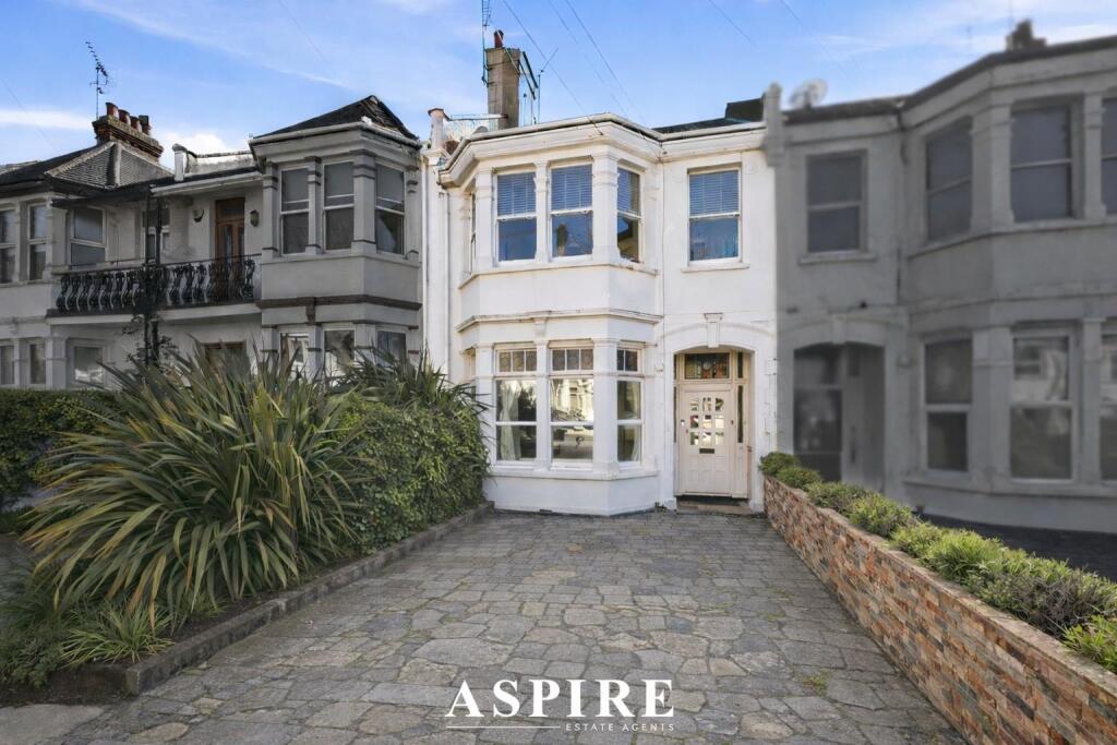 Main image of property: Seaforth Road, Westcliff-On-Sea