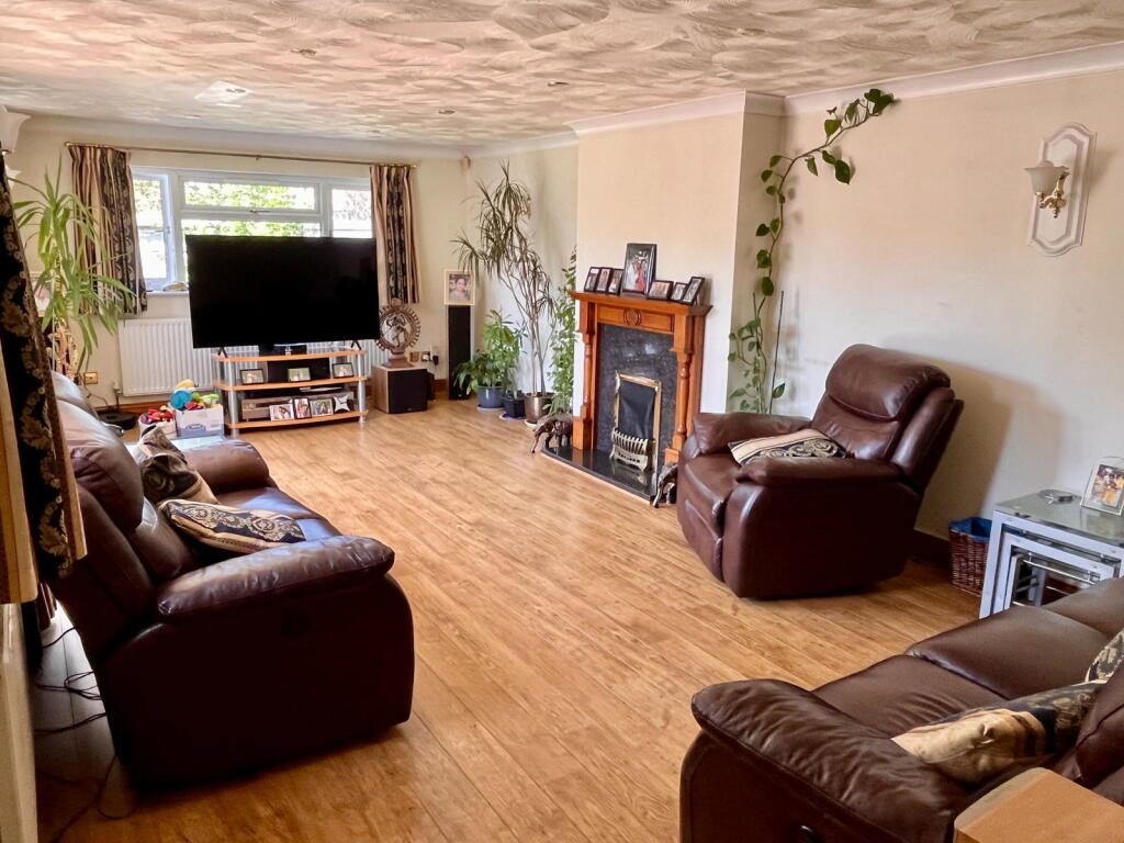 Ferndale Road, Thurmaston, Leicester, LE4 8JE - View 2