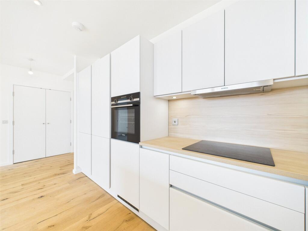 Apartment in Edinburgh - View 5