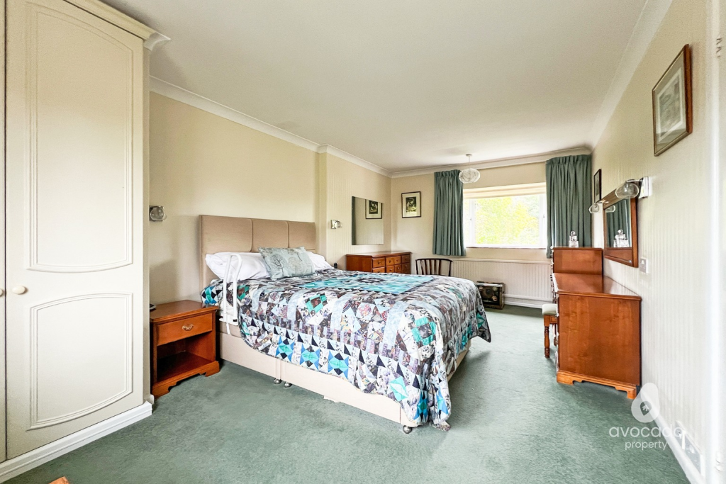Sherring Close, Bracknell, RG42 - More