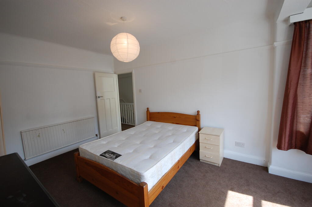 House in London - View 5