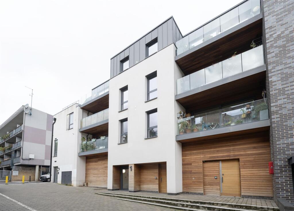 Main image of property: Dalston Lane, Hackney