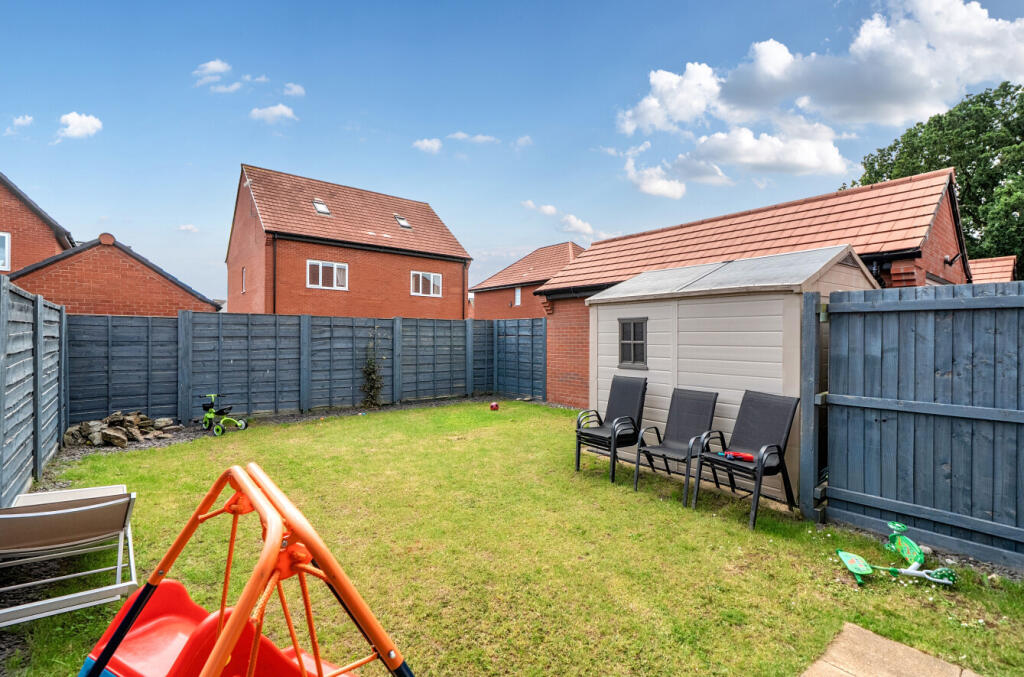 Wheatfield Drive, Crewe photo 4