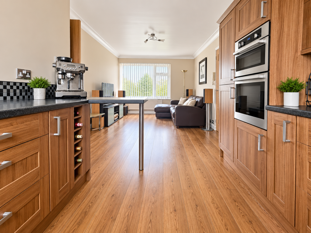 Apartment in Bristol - View 5