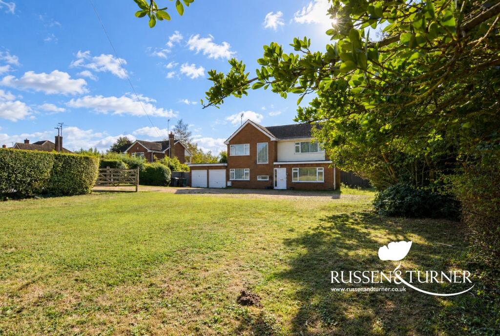 4-bed detached on Family home on 1/3rd acre on Gayton Road, £425,000