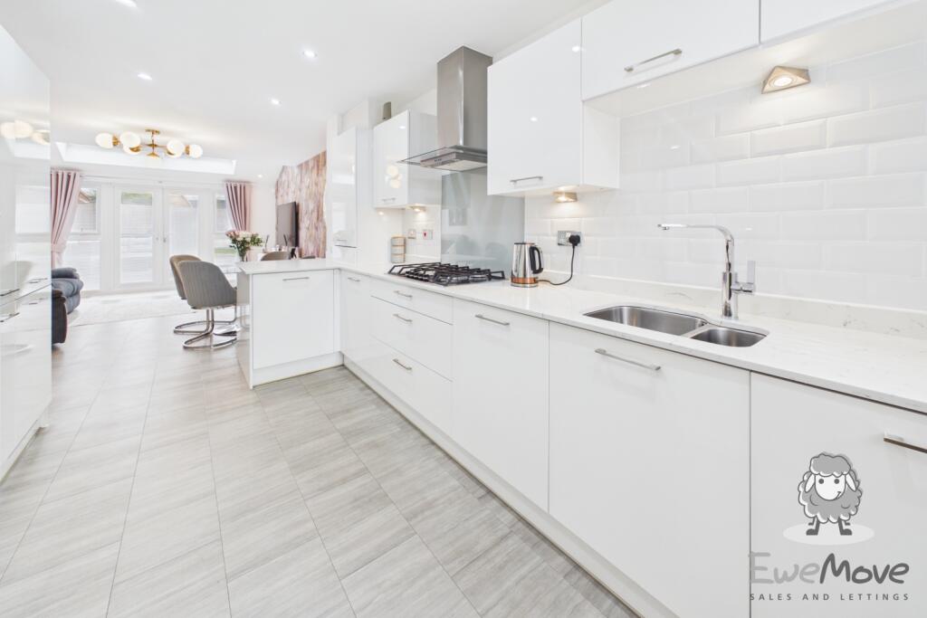 House in St Helens, Liverpool City Region - View 4