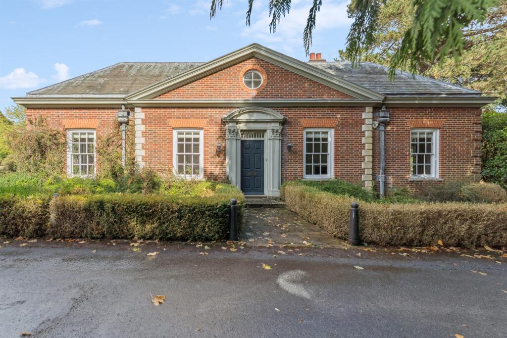 Main image of property: Kingsey, Aylesbury, HP17