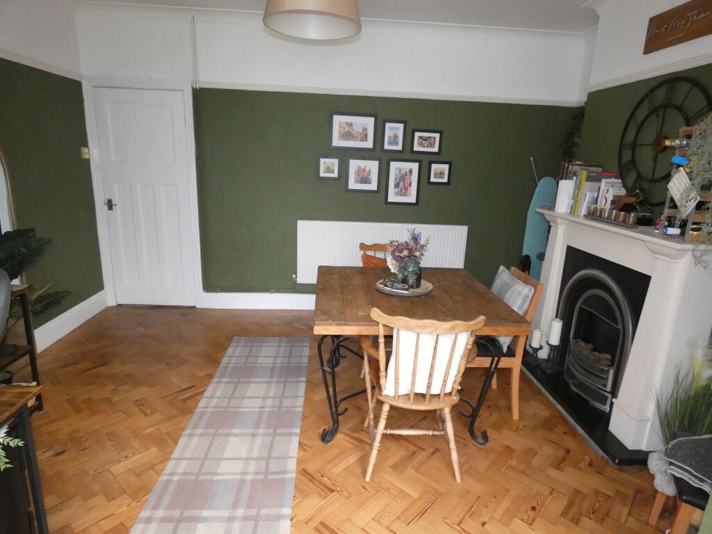 Gardners Lane, Neath, West Glamorgan. SA11 2AA photo 3